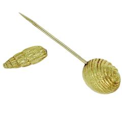 David Webb Gold Sea Shell Jabot Brooch 2