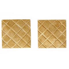 Quadratische Manschettenknöpfe aus Gold mit X-Design