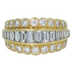 Van Cleef & Arpels Round and Emerald Cut Diamonds Gold Ring