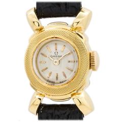 Vintage Lady Omega Yellow Gold Dress Wristwatch