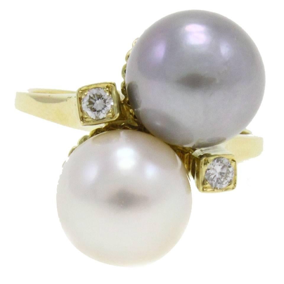  White and Gray Australian Pearl Diamond Gold Ring For Sale
