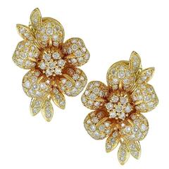 5-Carat Diamond Flower 18 Karat Yellow Gold Earrings 8