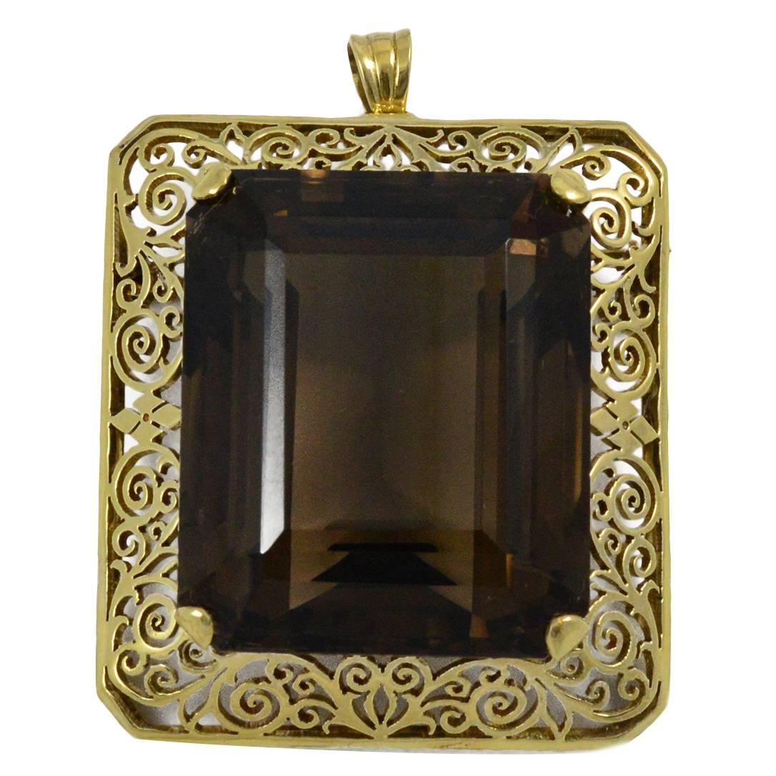 Magnificent 164 carat Smokey Quartz Gold Pendant/Brooch For Sale
