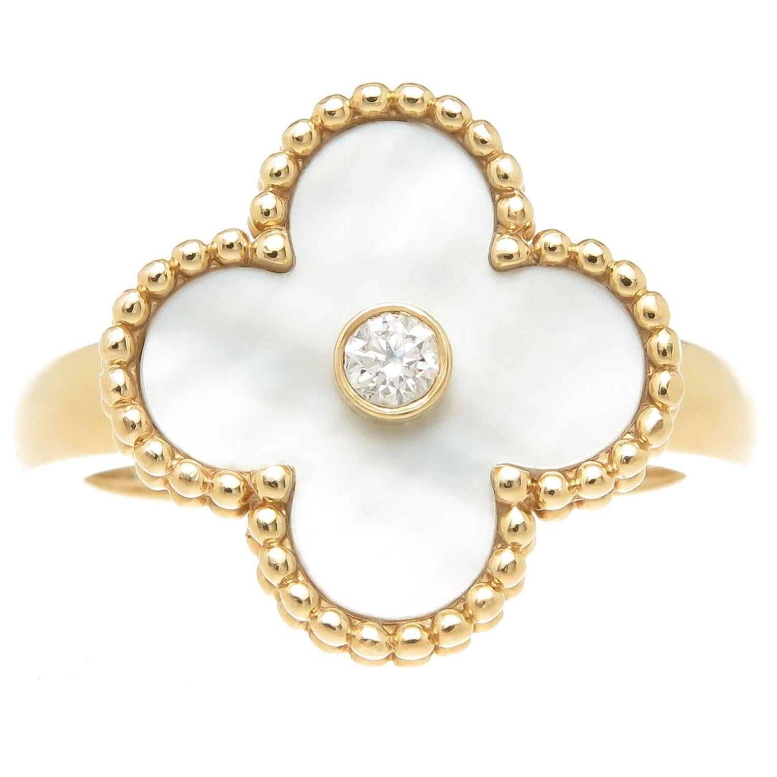 Van Cleef & Arpels Alhambra Goldring aus Perlmutt mit Diamanten