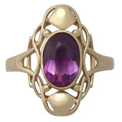 1900s 1.13 Carat Amethyst and Yellow Gold Cocktail Ring 8