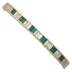 2000s Italian, 1.35 Carat Emerald and 2.31 Carat Diamond, Yellow Gold Bangle 8