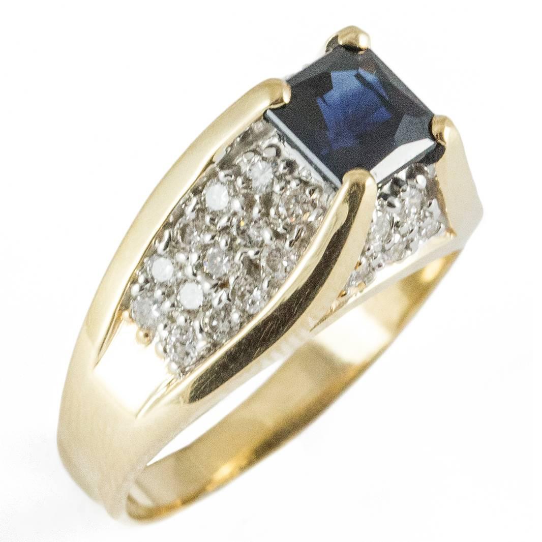 14KT Diamond and Sapphire Ring For Sale