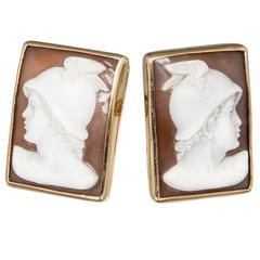Pair of Gold Cufflinks With Cameo of Mercury