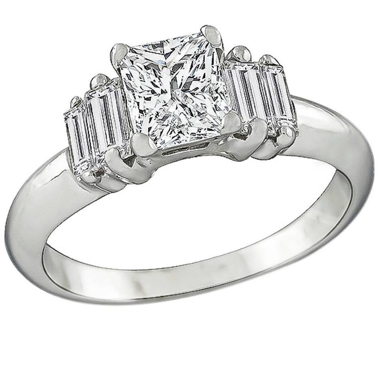 Pear and Princess Cut Diamond Gold Engagement Ring For Sale at 1stdibs