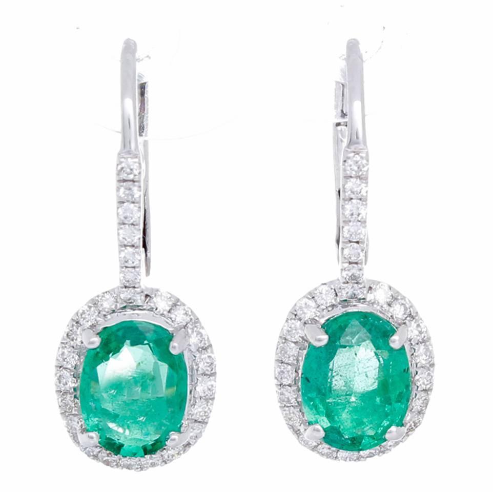 Emerald Diamond Dangle Earrings For Sale at 1stdibs