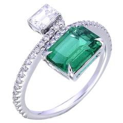 2.68 carat Emerald Diamond Gold Ring 11