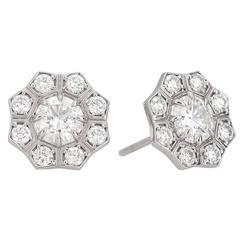 Timeless diamond stud earrings