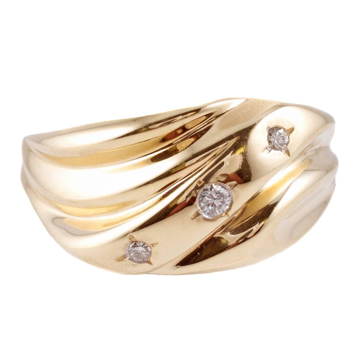Diamond Gold Swirl Ring