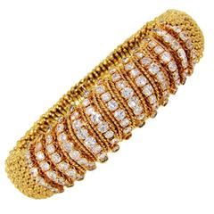 1980s Van Cleef & Arpels Diamond Gold Bracelet 5