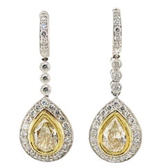 4.75 Carat White and Yellow Diamond Gold Dangle Drop Earrings