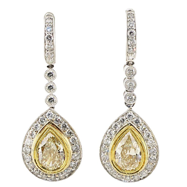 4.75 Carat White and Yellow Diamond Gold Dangle Drop Earrings at 1stDibs