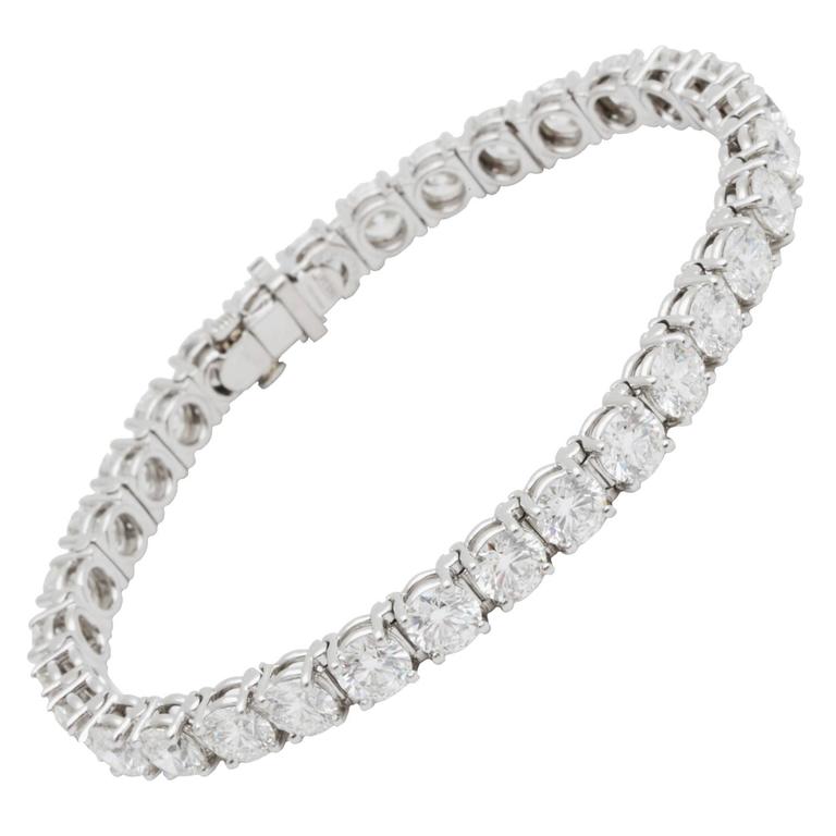 Tiffany and Co. Diamond Platinum Tennis Bracelet 16.78 Carat For Sale at  1stDibs