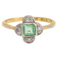 Art Deco Emerald Diamond Quatrefoil Gold Platinum Ring