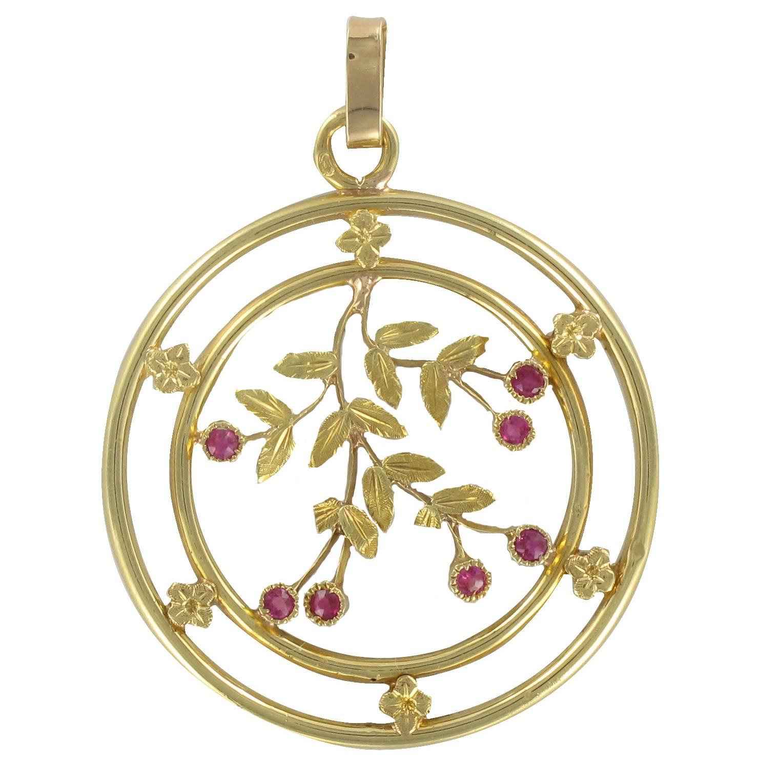 French 1900s Round Gold Pendant 