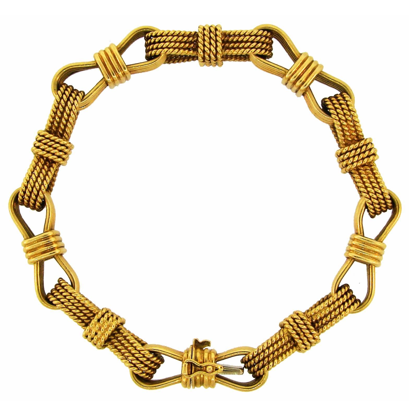 1970s Bulgari Bvlgari Gold Bow Link Bracelet