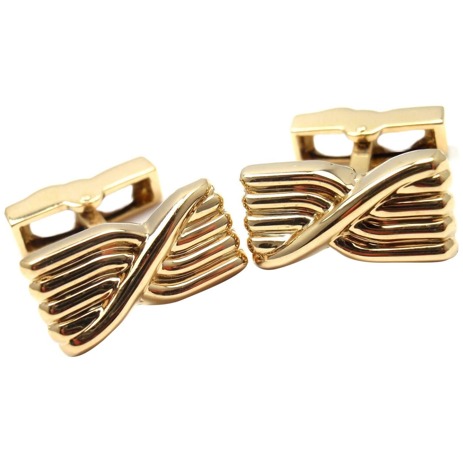 Tiffany & Co Yellow Gold Cufflinks For Sale