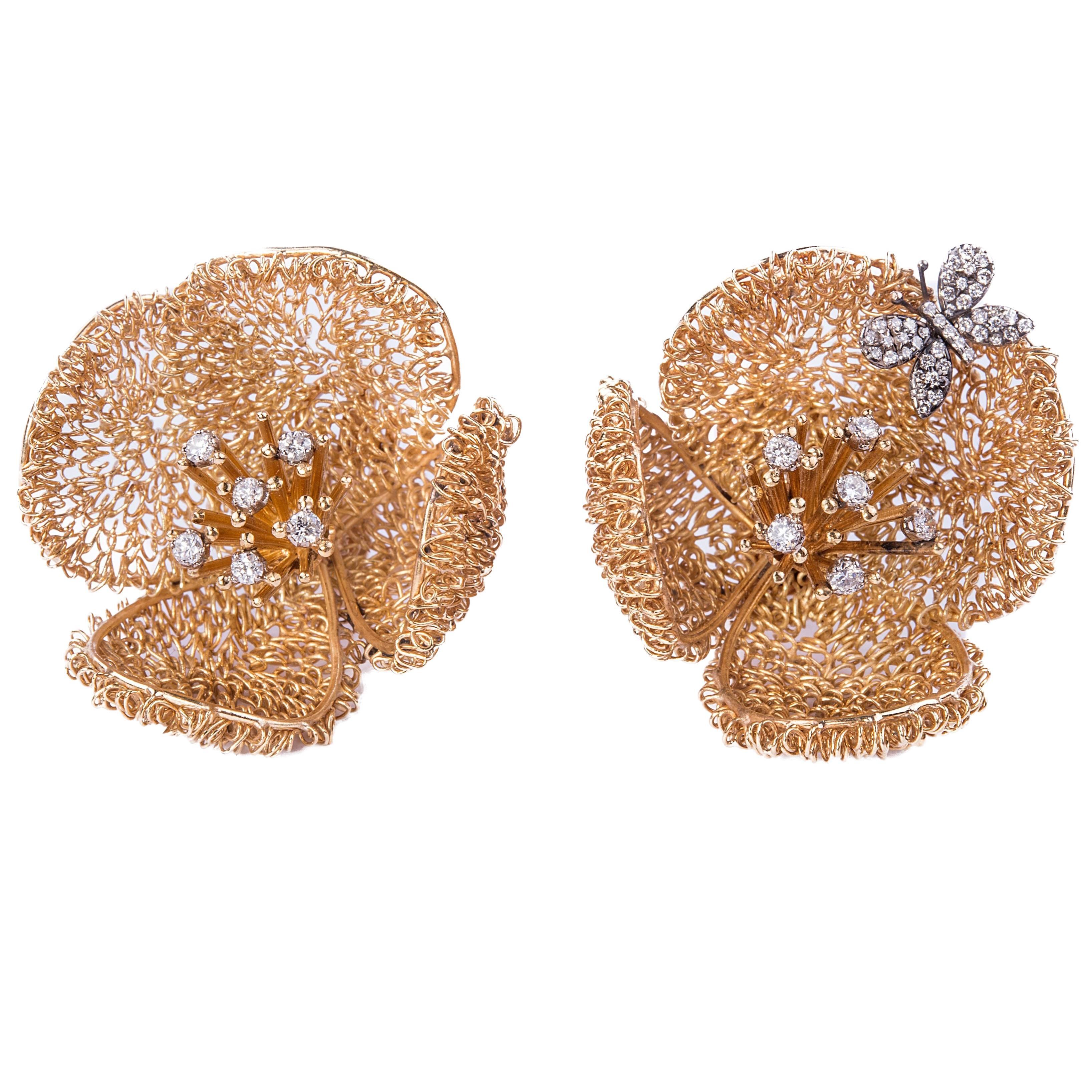 18kt Gold Vintage Flower Earrings  For Sale
