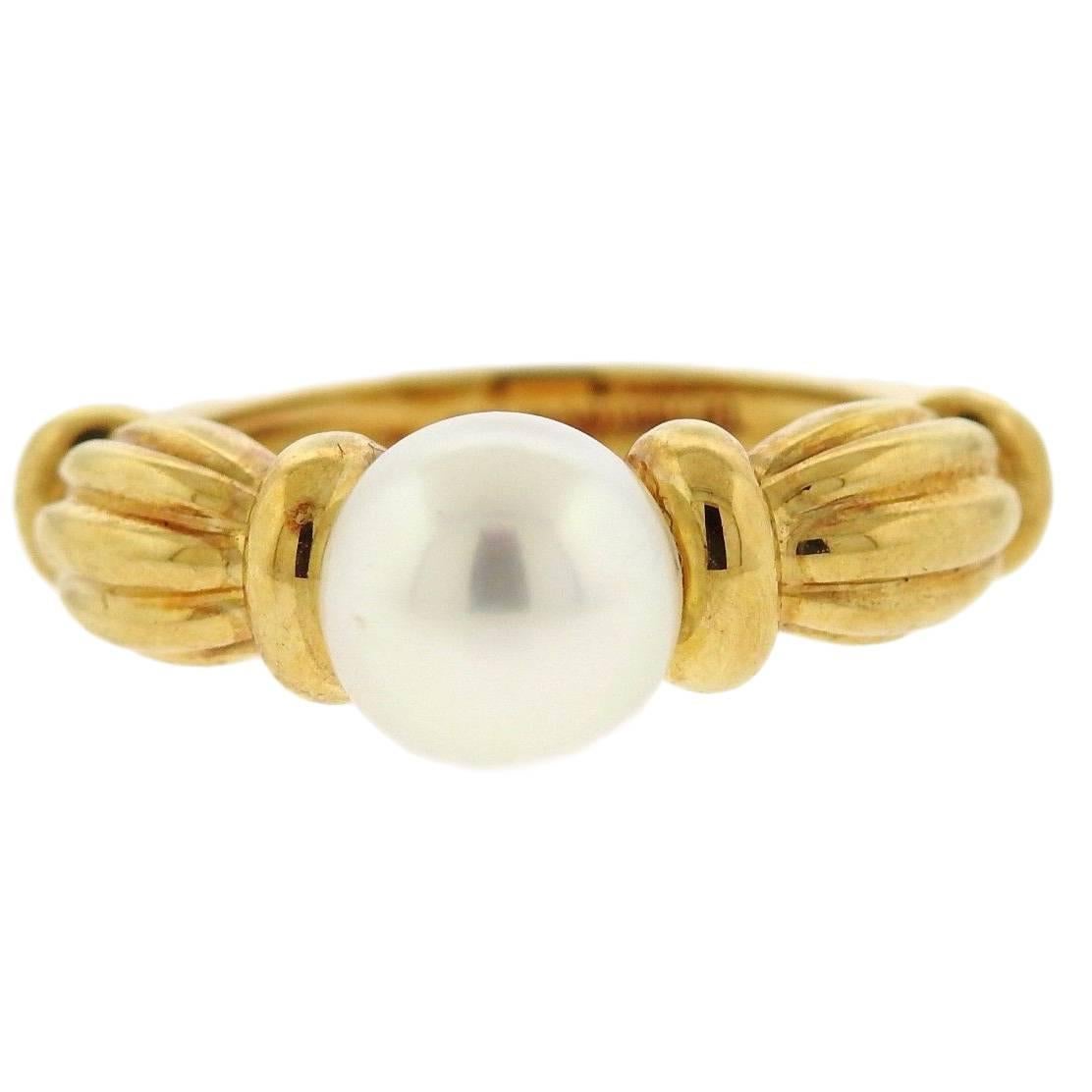Tiffany & Co. Classic Pearl Gold Ring