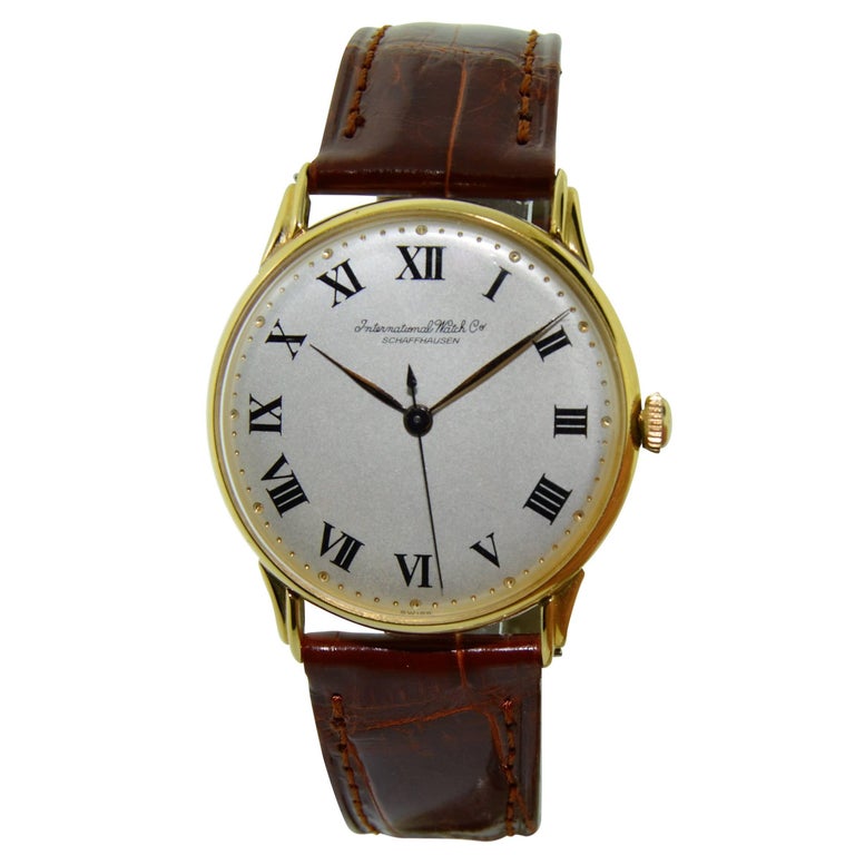 I. W. C. Schaffhausen 18 Karat Gold Men's Wrist Watch, circa 1950s Art