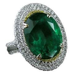 11.36 Carat Emerald and Diamond Ring 10