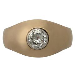 1940s 0.91 Carat Diamond and 18 k Yellow Gold Dress Ring 4