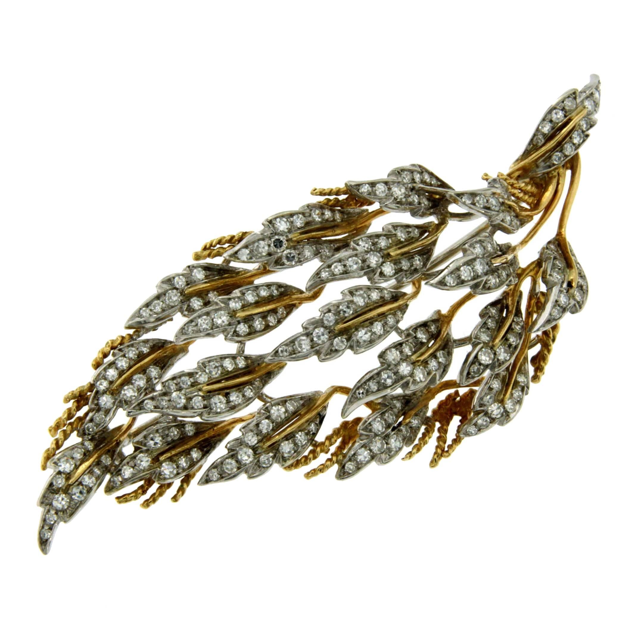 1970s Diamond 3 carat Leaves Gold Brooch/Pendant
