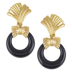 Van Cleef & Arpels Onyx Hoop and Yellow Gold Bow Clip-on Earrings