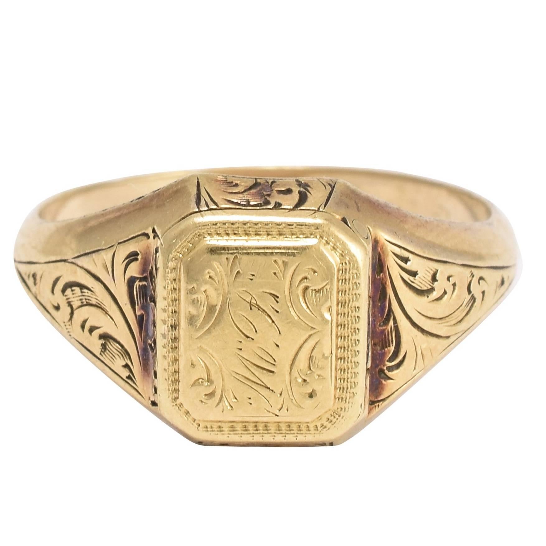 Victorian Chased Gold Poison Ring