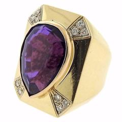 1980s Large Amethyst Diamond Gold Ring