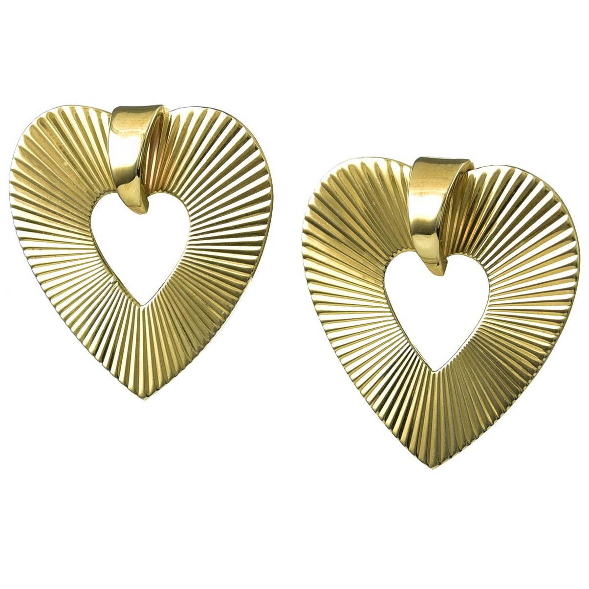 Retro Gold Heart Earrings