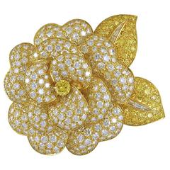 Van Cleef & Arpels Diamond Gold Flower Brooch 5