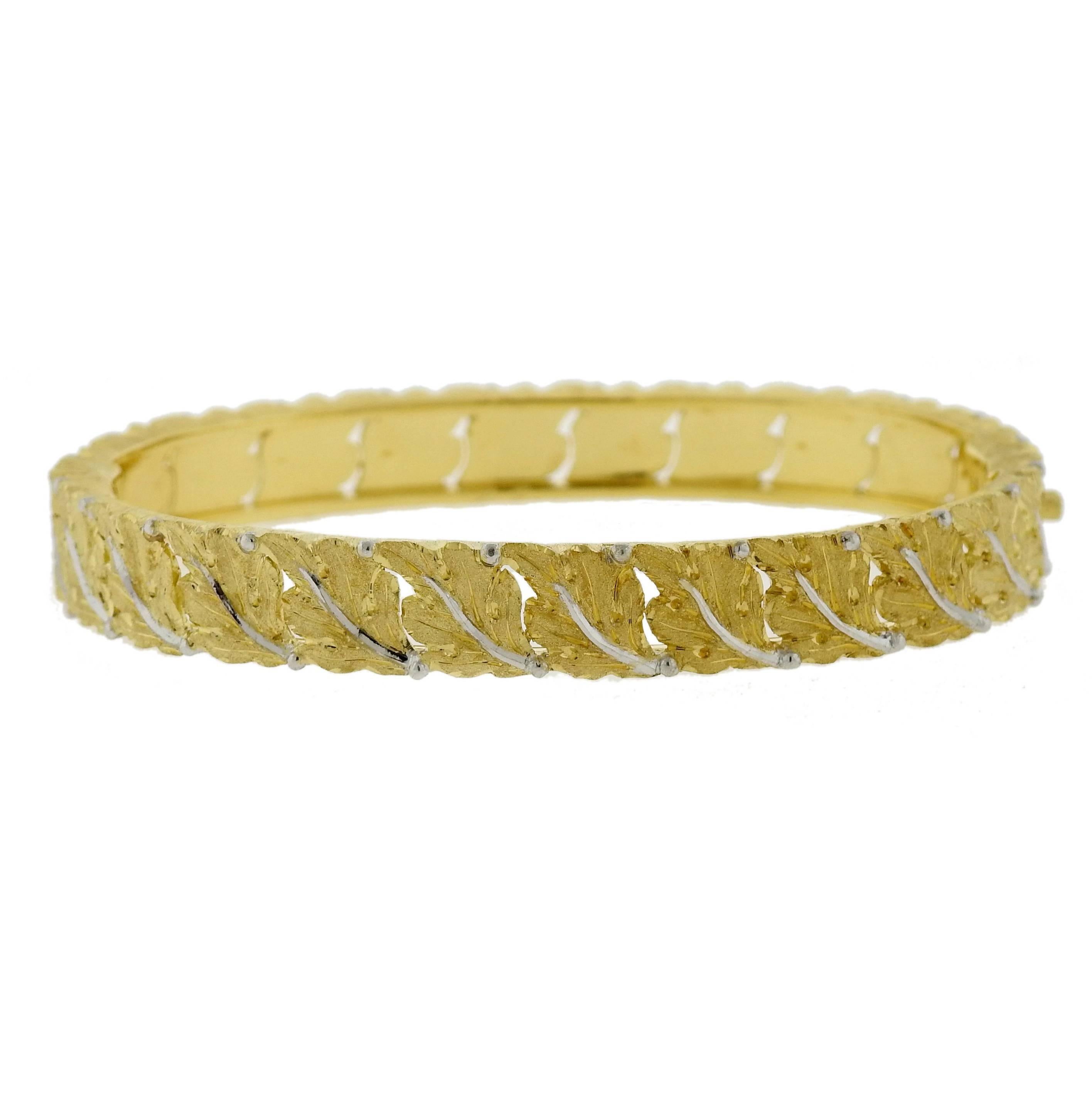 Buccellati Gold Leaf Motif Bangle Bracelet 