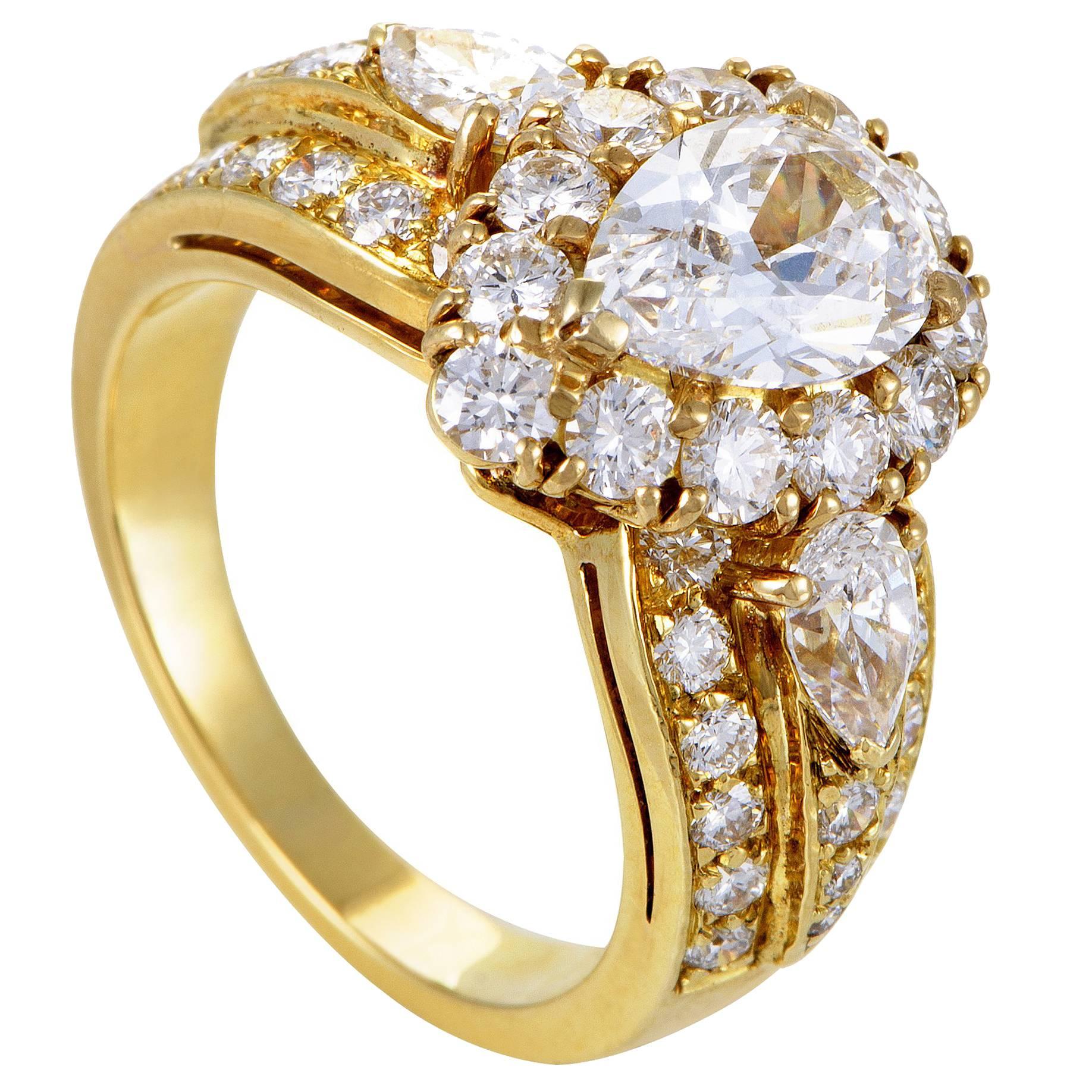 Van Cleef & Arpels Diamond Gold Engagement Ring