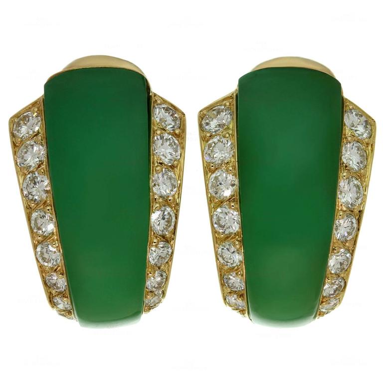 Van Cleef And Arpels Green Chrysoprase Diamond Gold Earrings For Van Cleef Arpels Green Chrysoprase Diamond Gold Earrings For