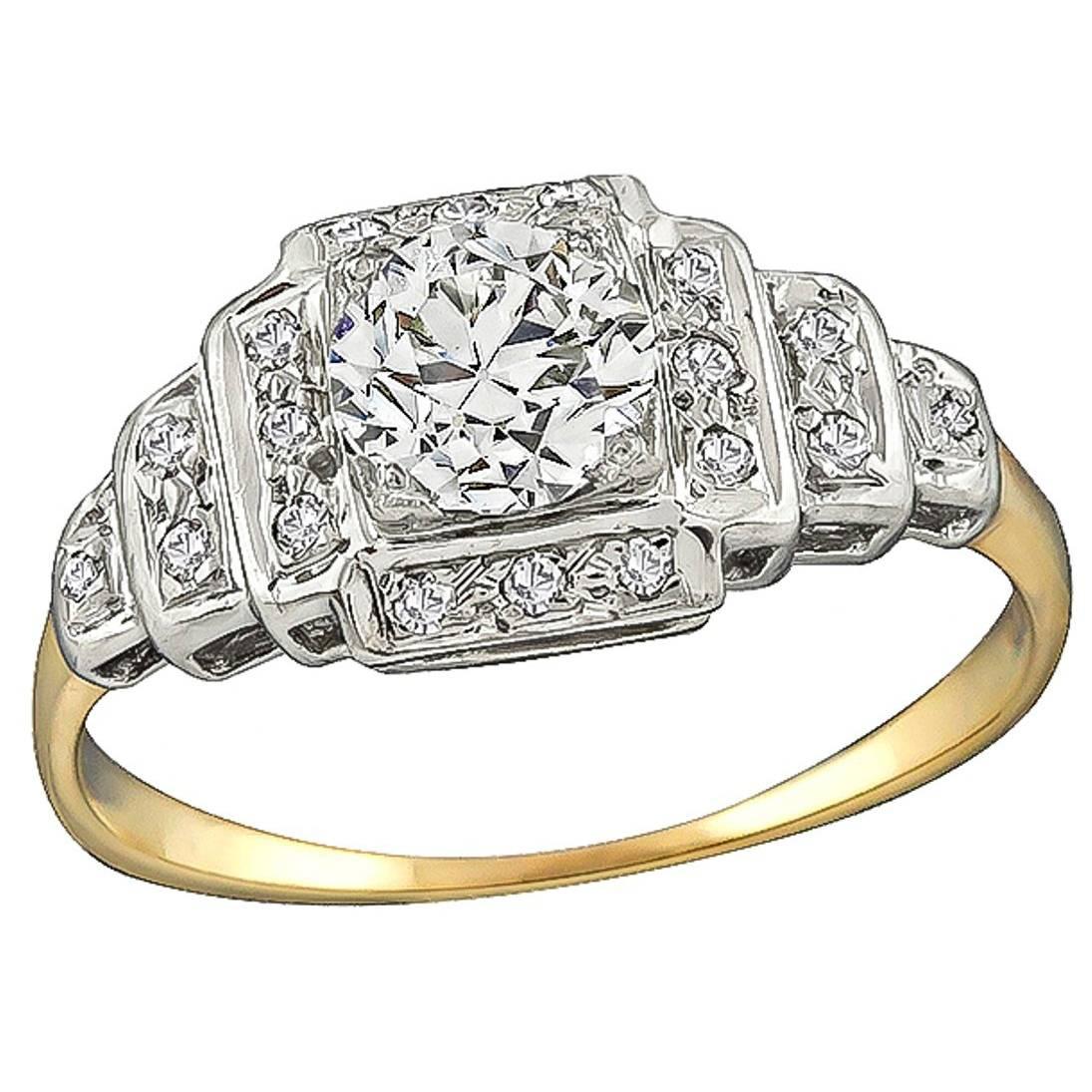 Enticing 0.70 Carat Diamond Gold Engagement Ring