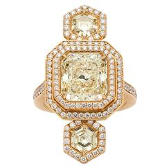 Extraordinary GIA Certified Radiant Cut Triple Yellow Diamond Gold Ring 4