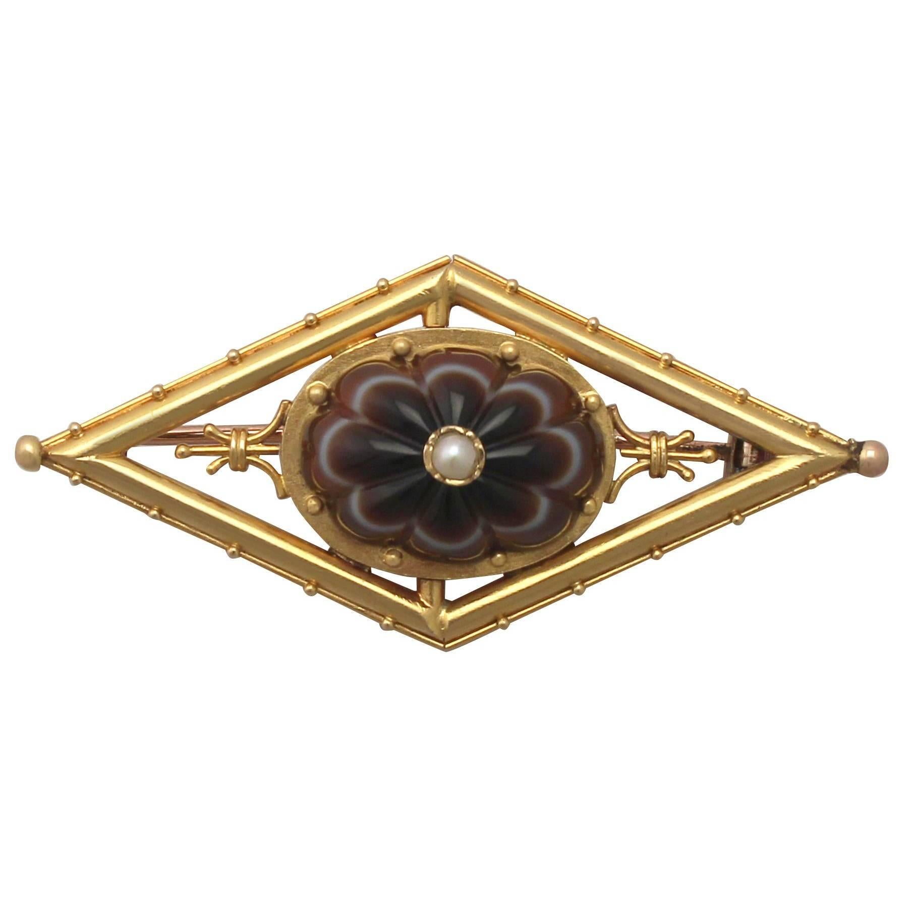 Antique 1860s Banded Agate and Pearl, 15 k Yellow Gold Brooch