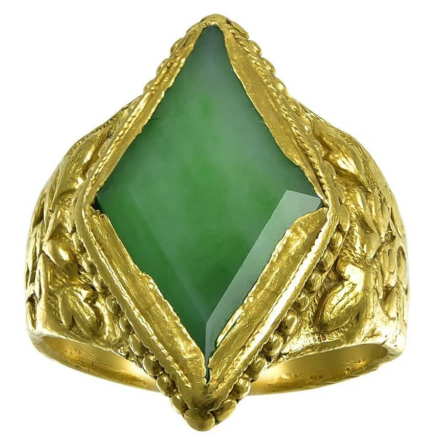 Antique 24k Gold and Jade Ring