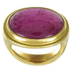 A Pink Cabochon Tourmaline Ring