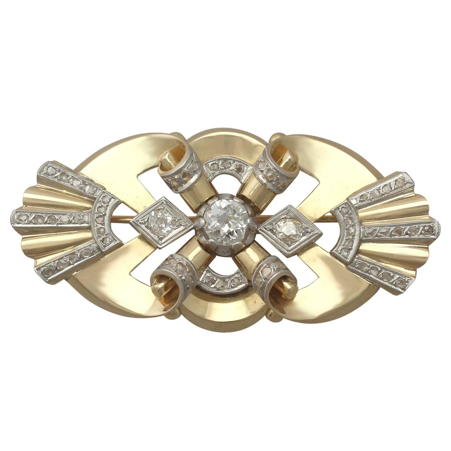 1940s Art Deco Style 2.65 Carat Diamond and 14 k Yellow Gold Brooch