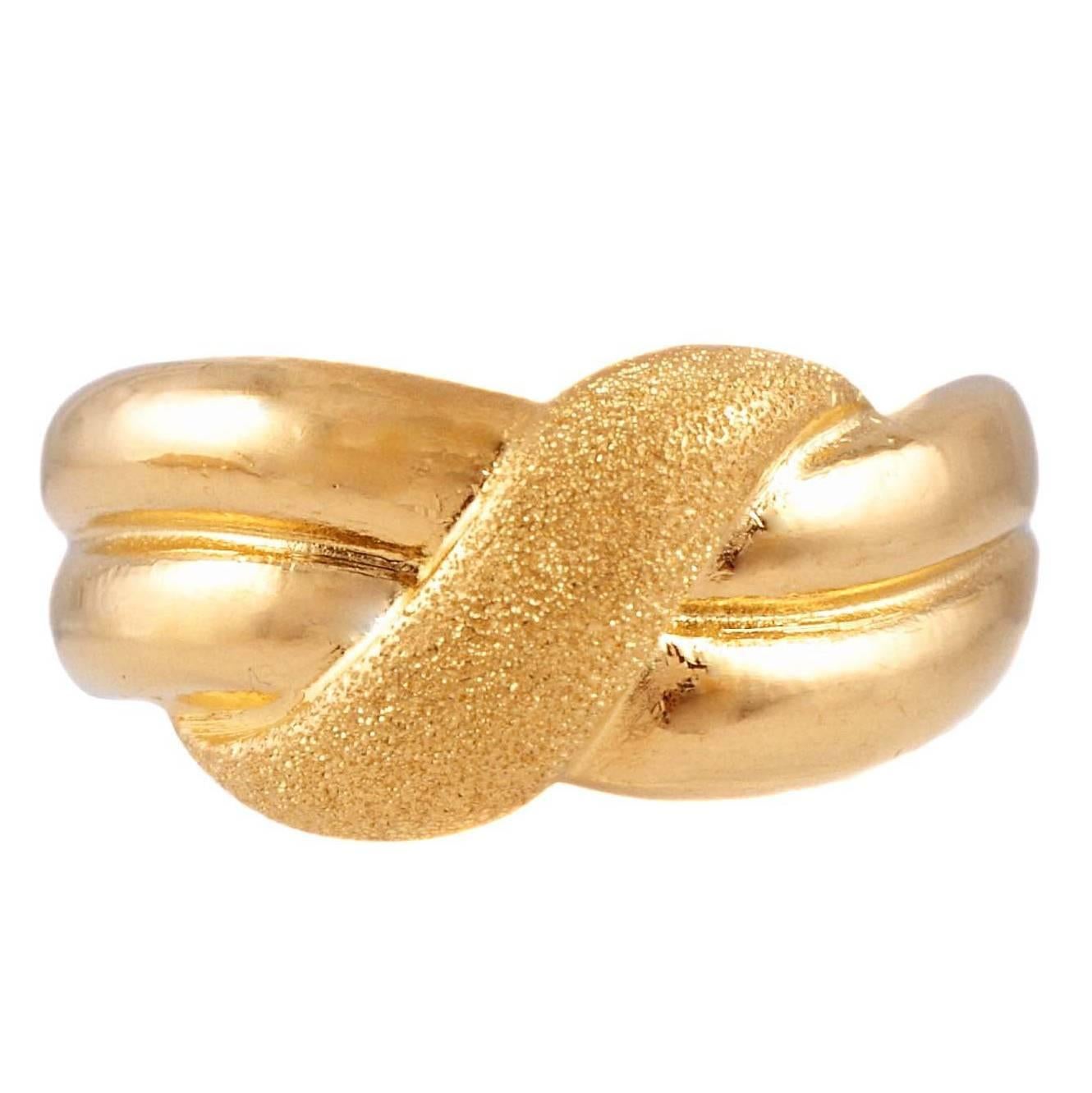 22 karat yellow gold ring