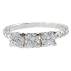 Diamonds Gold Three-Stone Ring