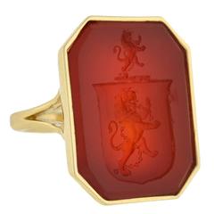 Antique Victorian Carnelian Crest Gold Mounted Signet Ring