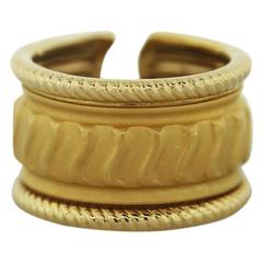 Carrera Y Carrera Yellow Gold Ribbed Design Ring 1