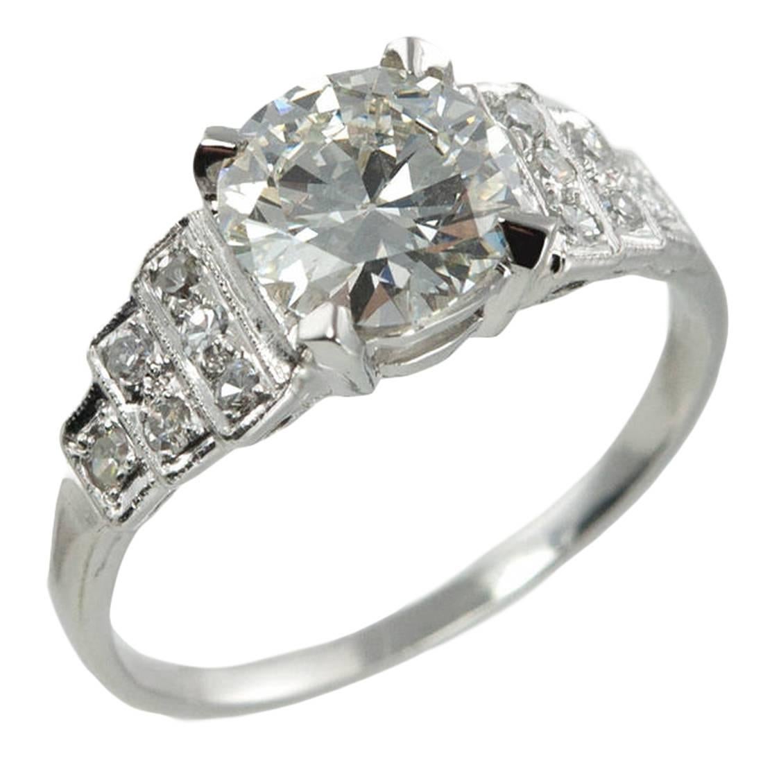 1.31 Carat Diamond Platinum Ring with Step Mounting For Sale